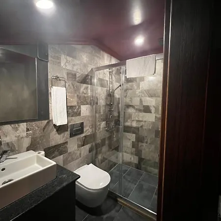 Otel Dolphin Park 3*