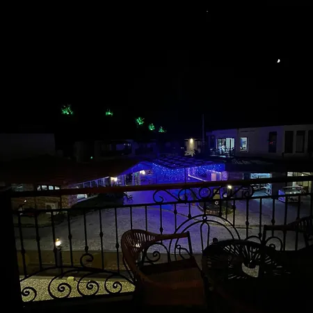 Dolphin Park Otel 3*