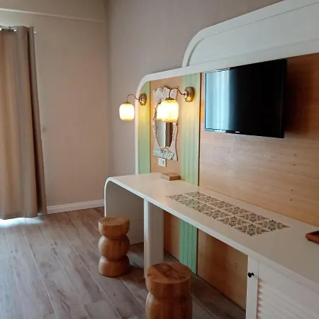 Dolphin Park Hotel Ula