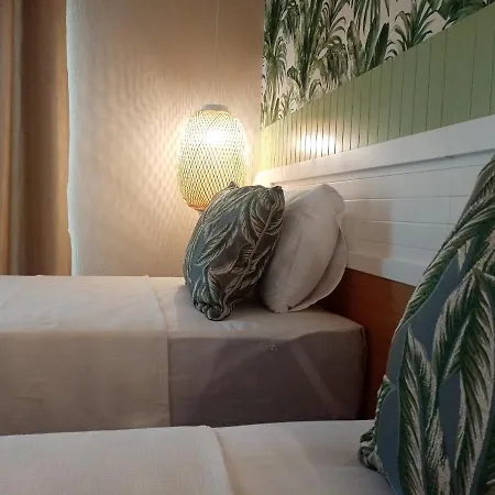 Hotel Dolphin Park 3*