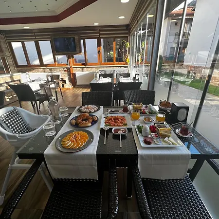 Hotel Dolphin Park 3*