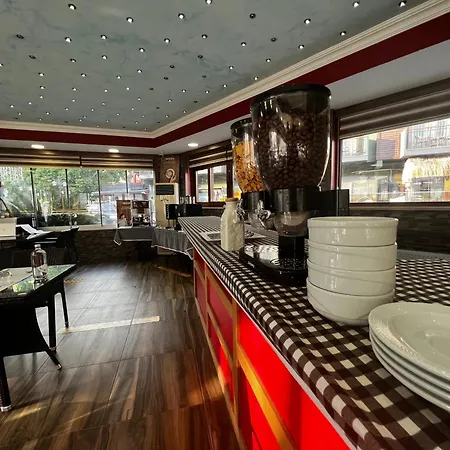 Dolphin Park Hotel 3*