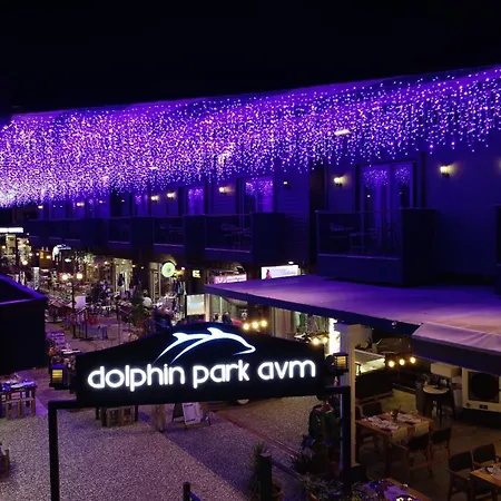 Dolphin Park 3*